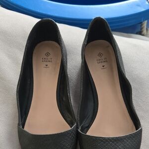 Call It Spring Women's Black Textured Flats